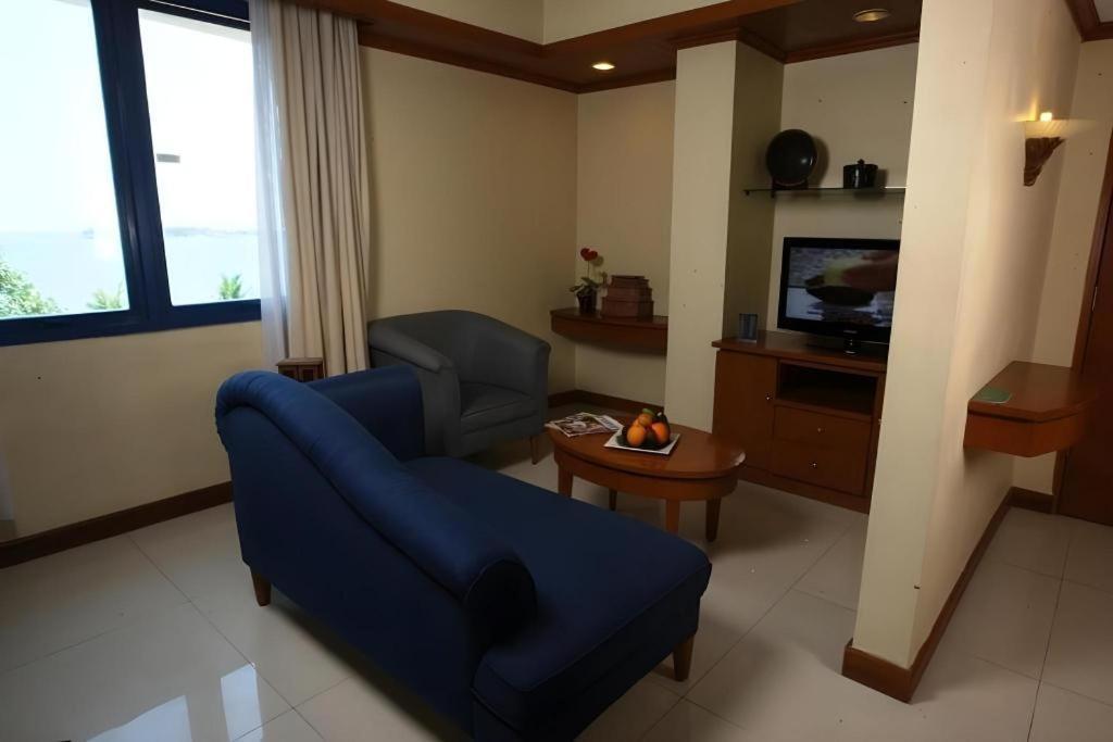 Makassar Golden Hotel מראה חיצוני תמונה