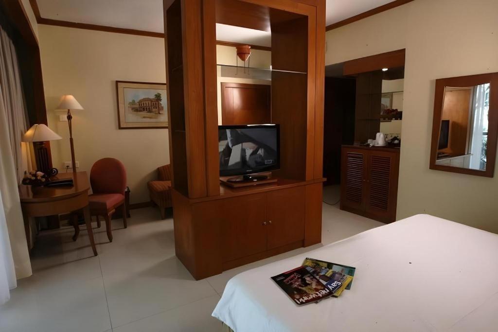 Makassar Golden Hotel מראה חיצוני תמונה