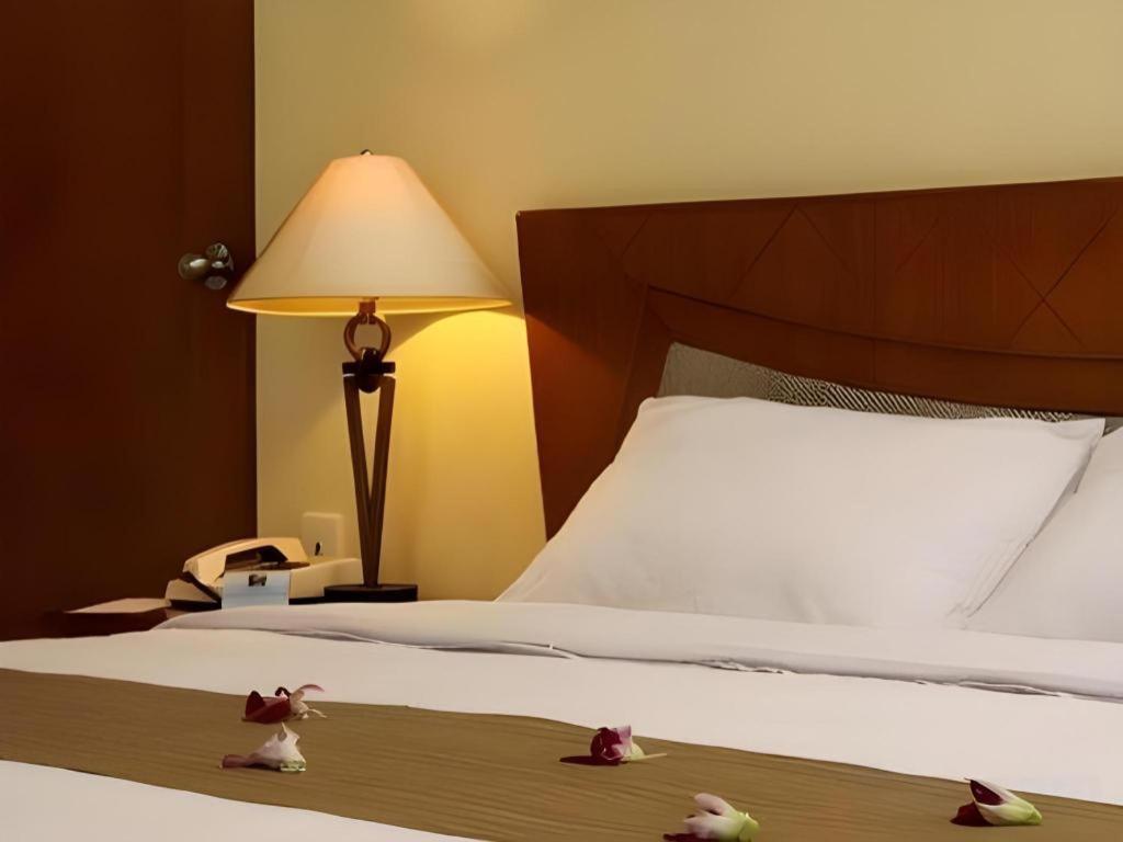 Makassar Golden Hotel מראה חיצוני תמונה