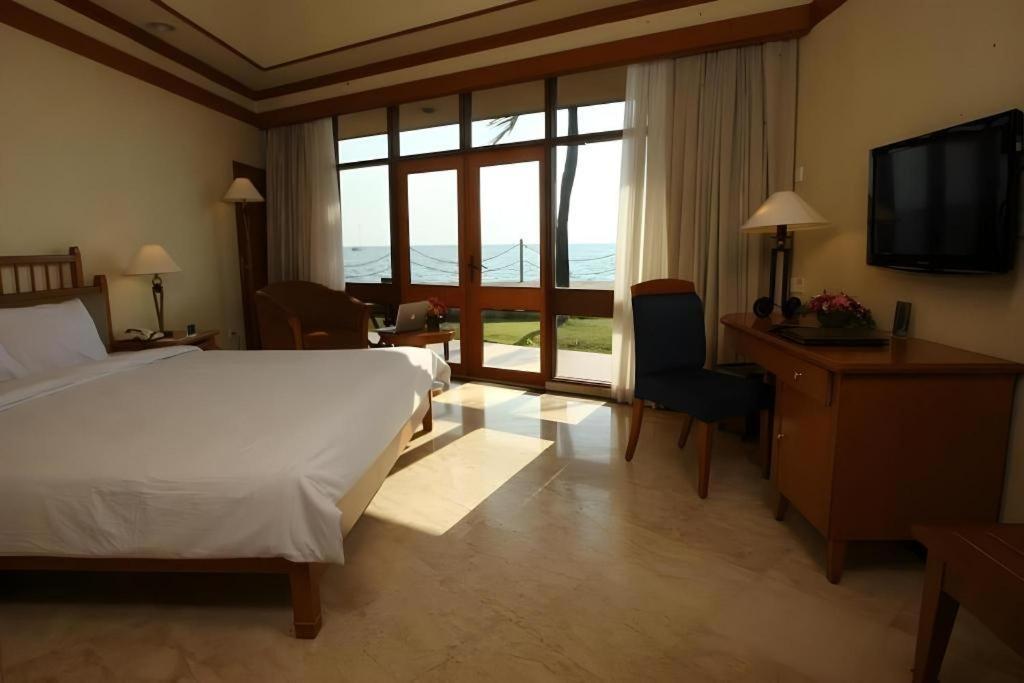 Makassar Golden Hotel מראה חיצוני תמונה