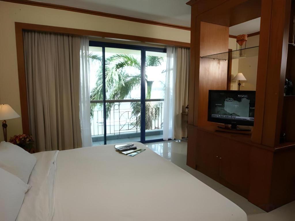 Makassar Golden Hotel מראה חיצוני תמונה