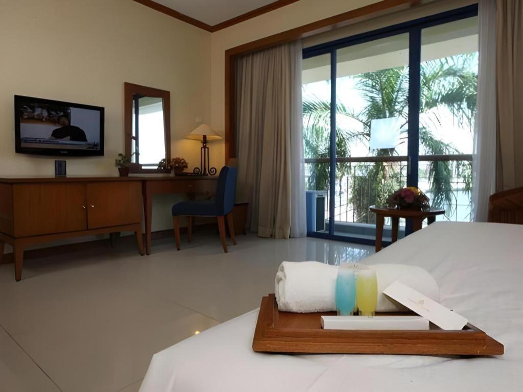 Makassar Golden Hotel מראה חיצוני תמונה